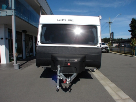 Leisure Line - Quartz - 674 SE - Walk Around Bed