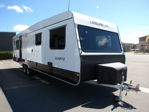 Leisure Line - Quartz - 906 SE - Walk Around Bed